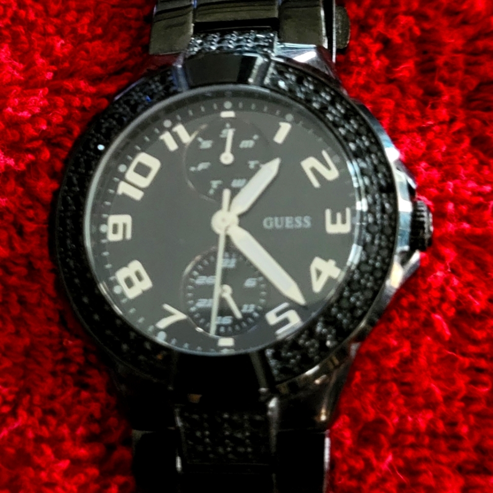 GUESS Mens/Womens Black Day/Date Watch *Bargain Alert* Needs New Battery